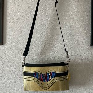 ❤️‍🔥 Shop Harvey’s x Star Wars C-3PO Hip/Crossbody Bag ❤️‍🔥